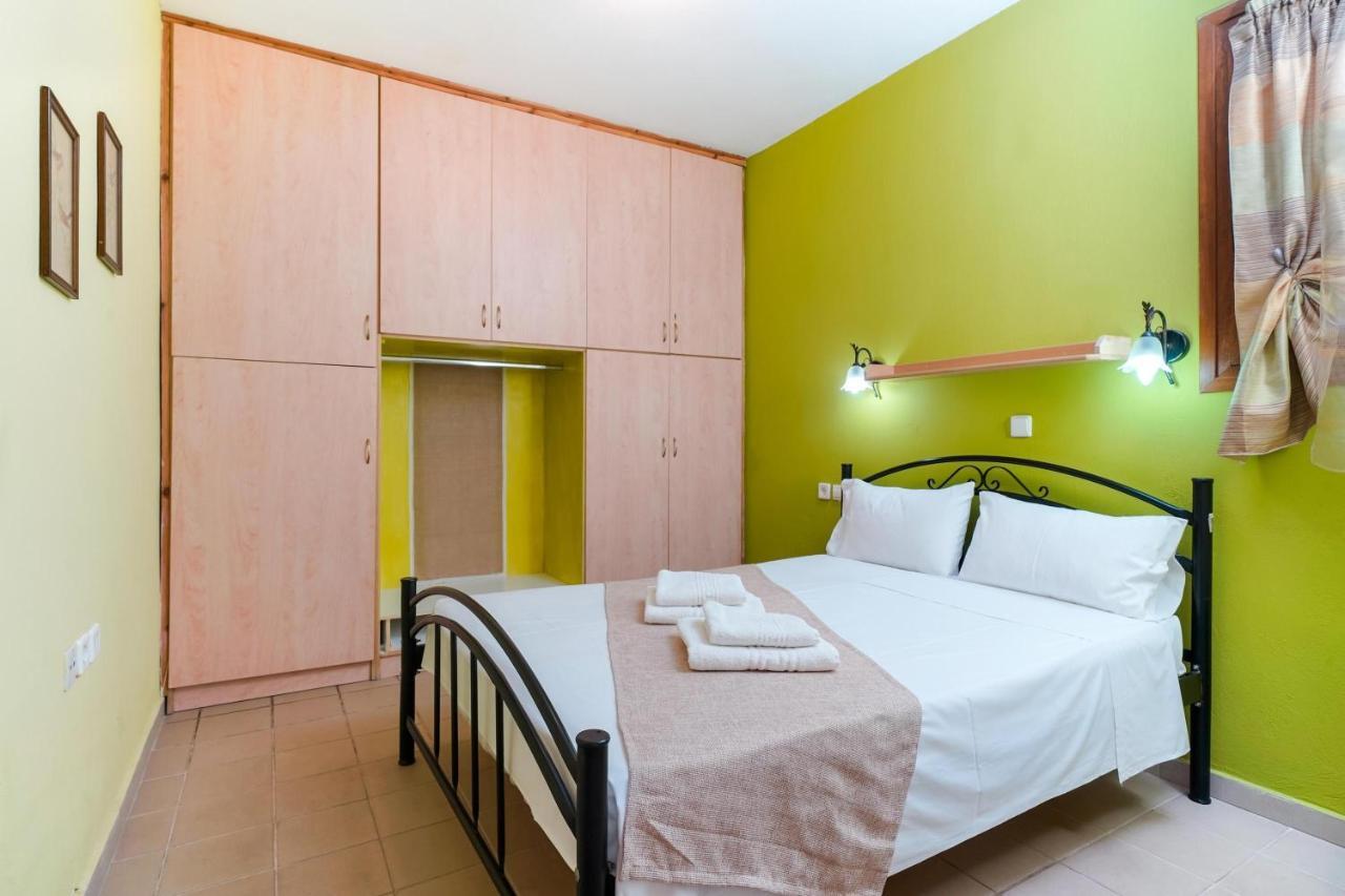 Villa Golden Nest 利迈纳里亚 外观 照片