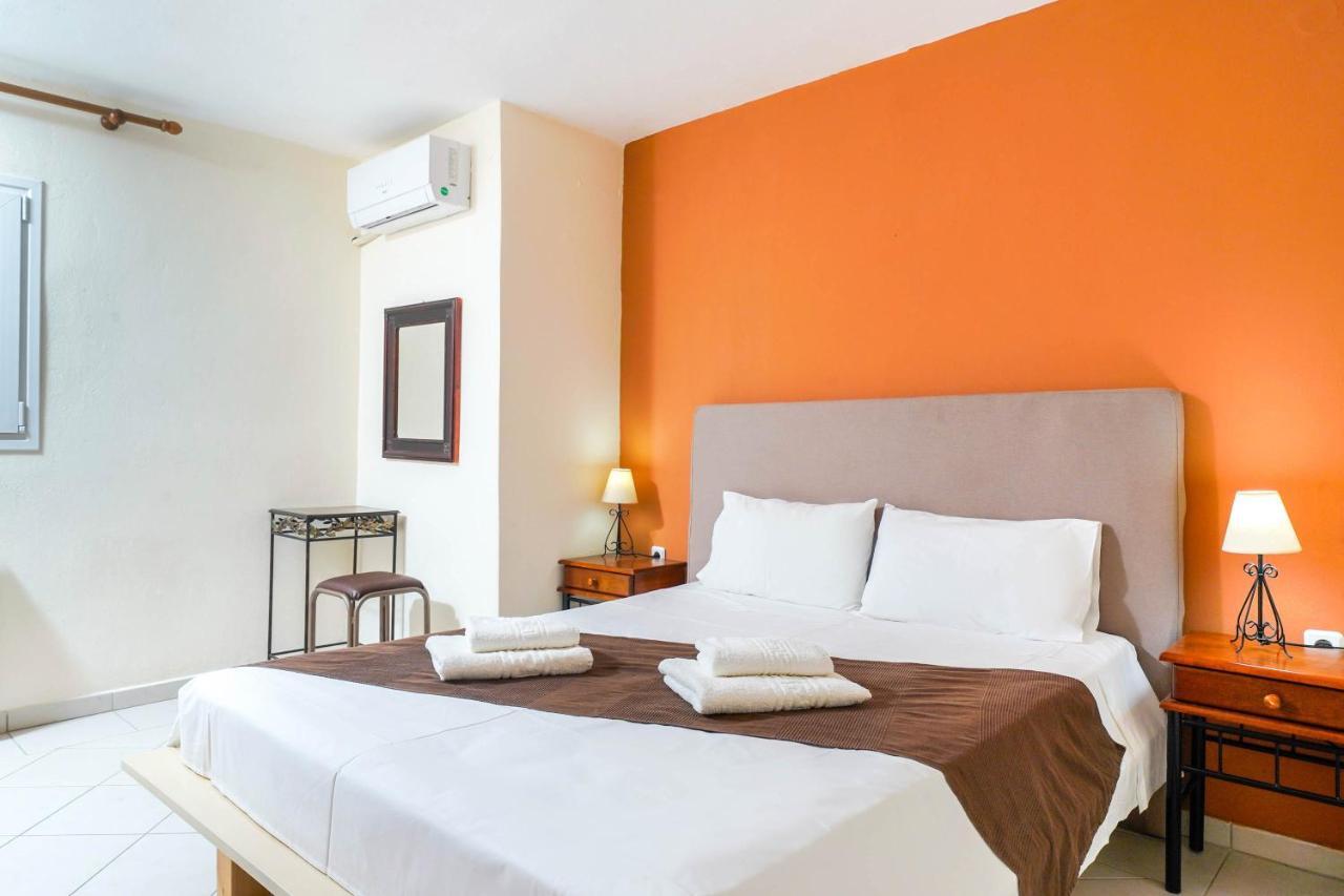Villa Golden Nest 利迈纳里亚 外观 照片