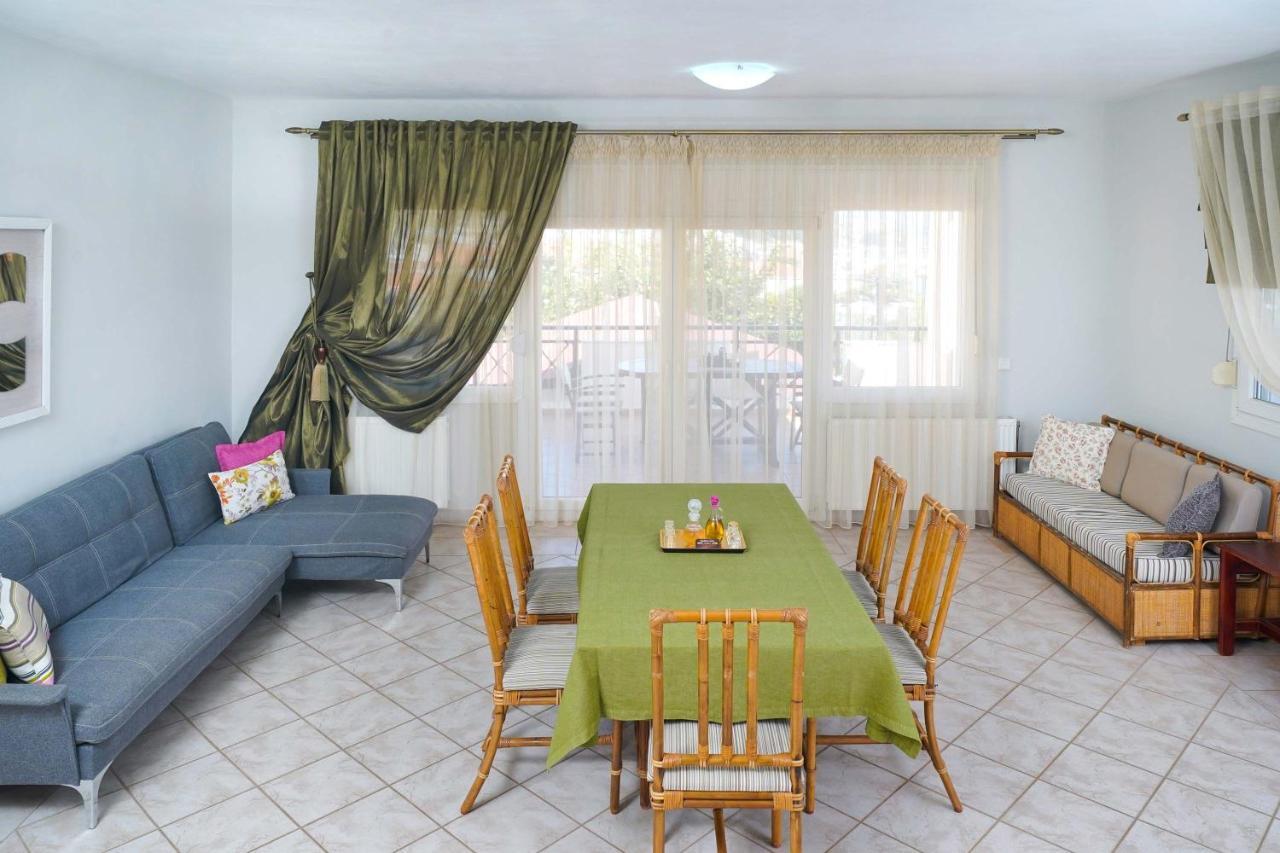 Villa Golden Nest 利迈纳里亚 外观 照片